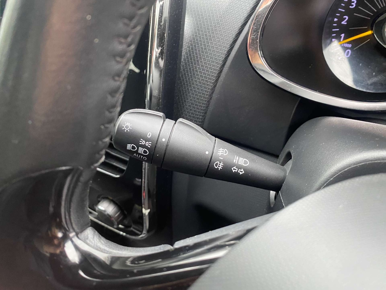 Used Renault Clio 2014 for sale - 77476428: Photo 17