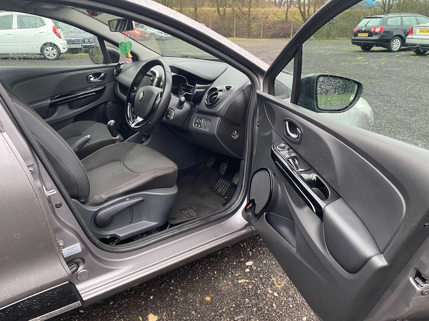 Used Renault Clio 2014 for sale - 77476428: Photo 24