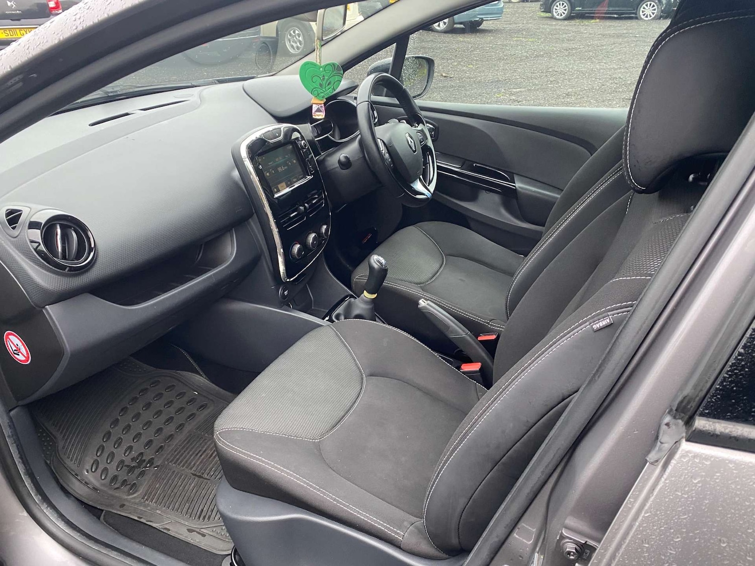 Used Renault Clio 2014 for sale - 77476428: Photo 25