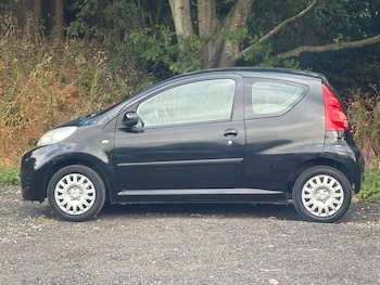 Used Peugeot 107 2010 for sale - 79445460: Photo