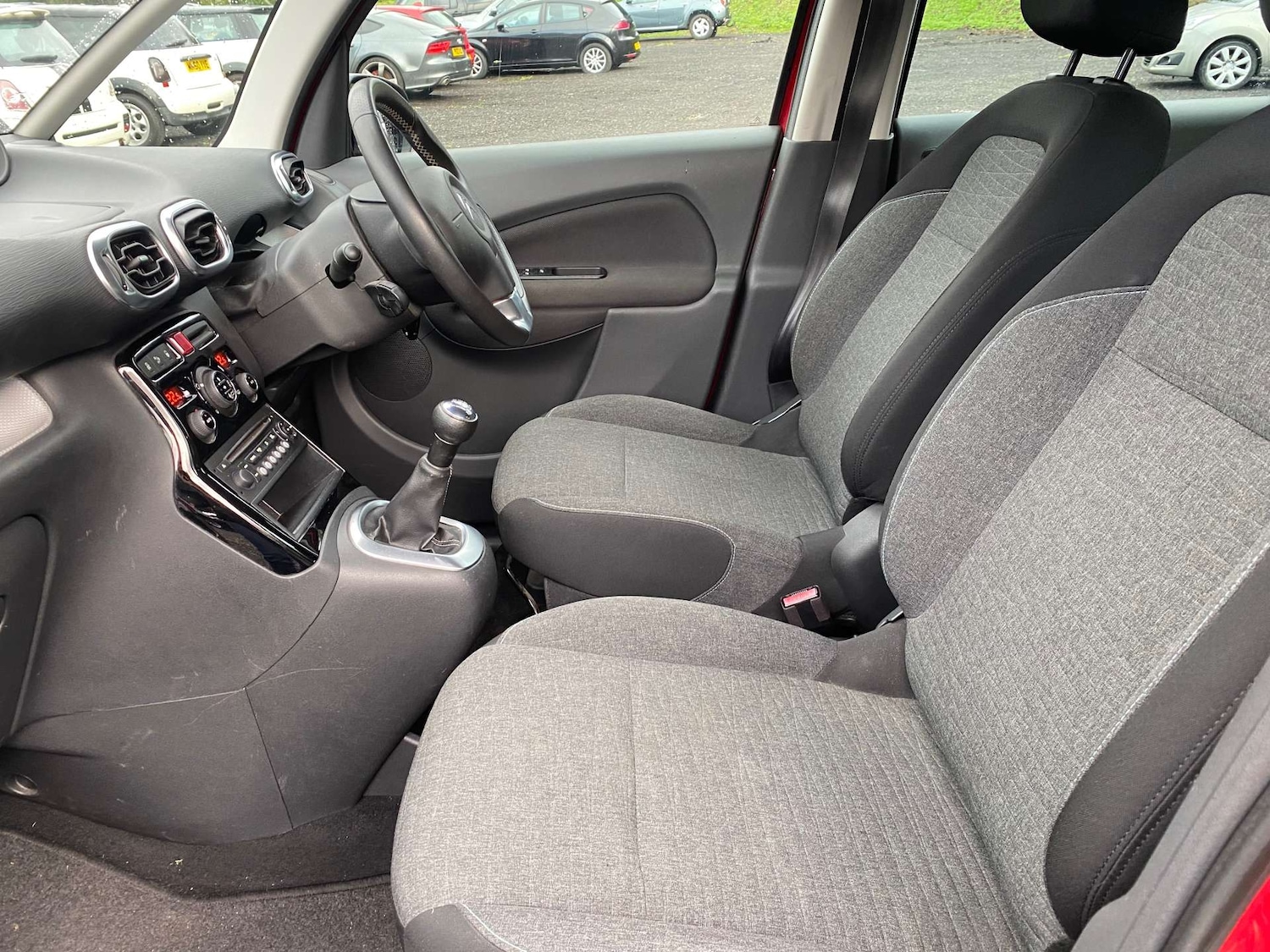 Used Citroen C3 Picasso 2016 for sale - 76971043: Photo 14