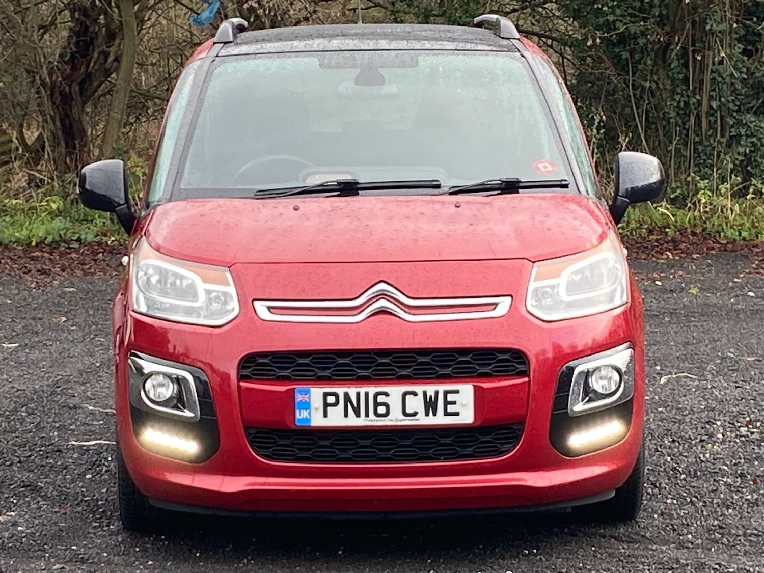 Used Citroen C3 Picasso 2016 for sale - 76971043: Photo 2