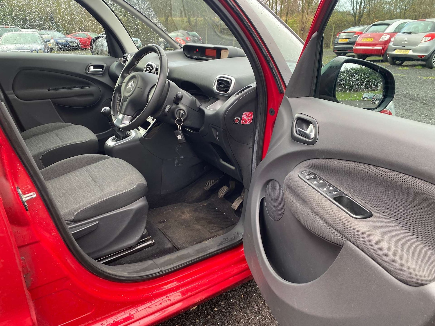 Used Citroen C3 Picasso 2016 for sale - 76971043: Photo 28