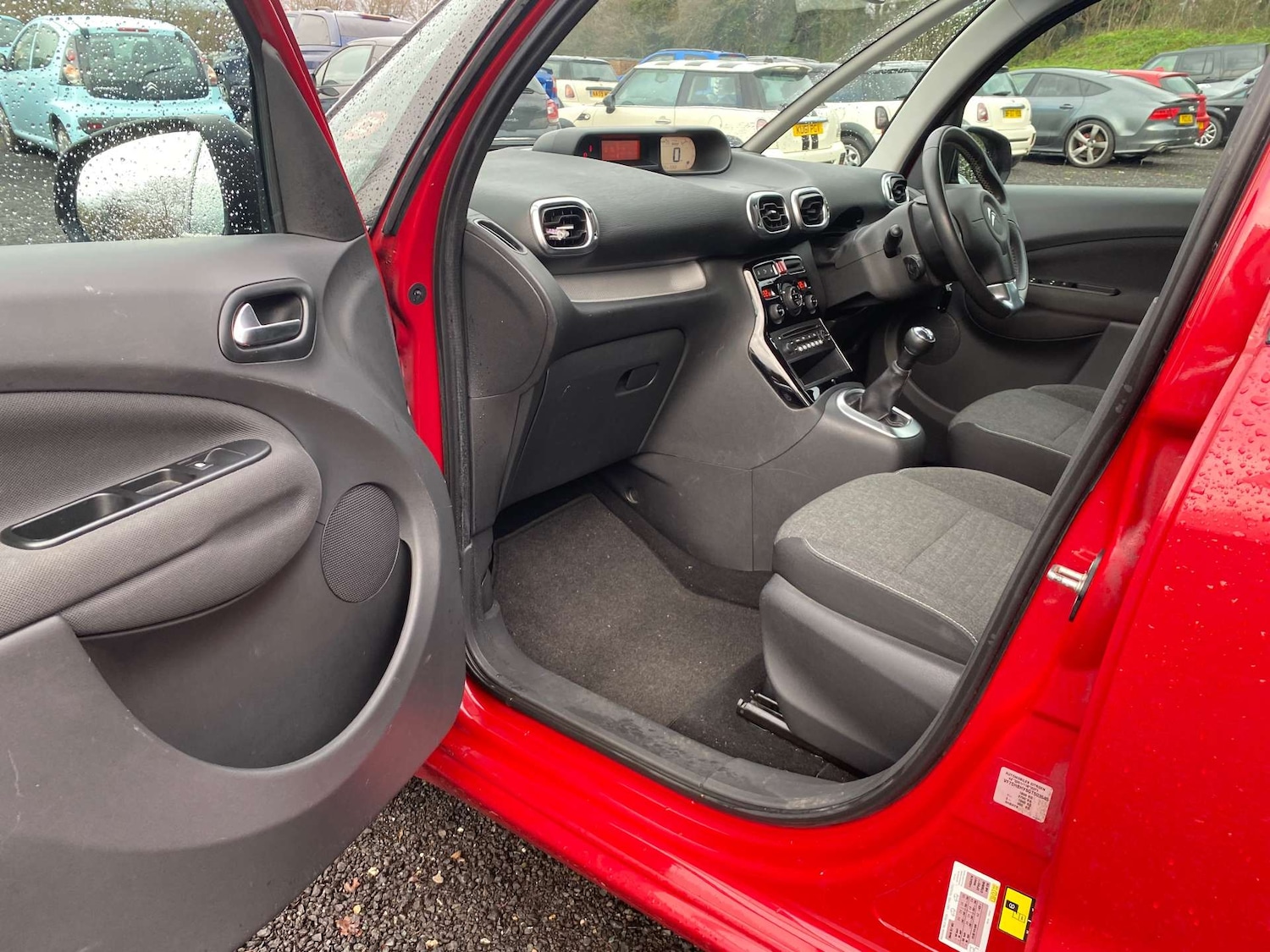 Used Citroen C3 Picasso 2016 for sale - 76971043: Photo 30