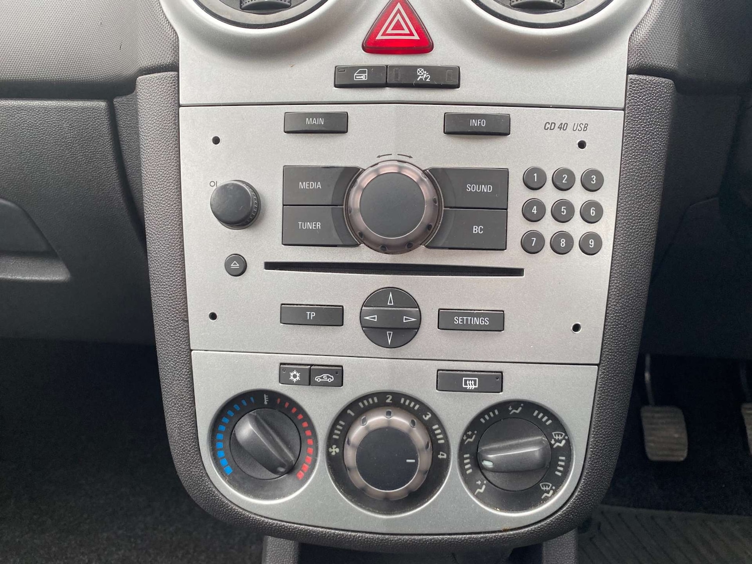 Used Vauxhall Corsa 2013 for sale - 77780987: Photo 18