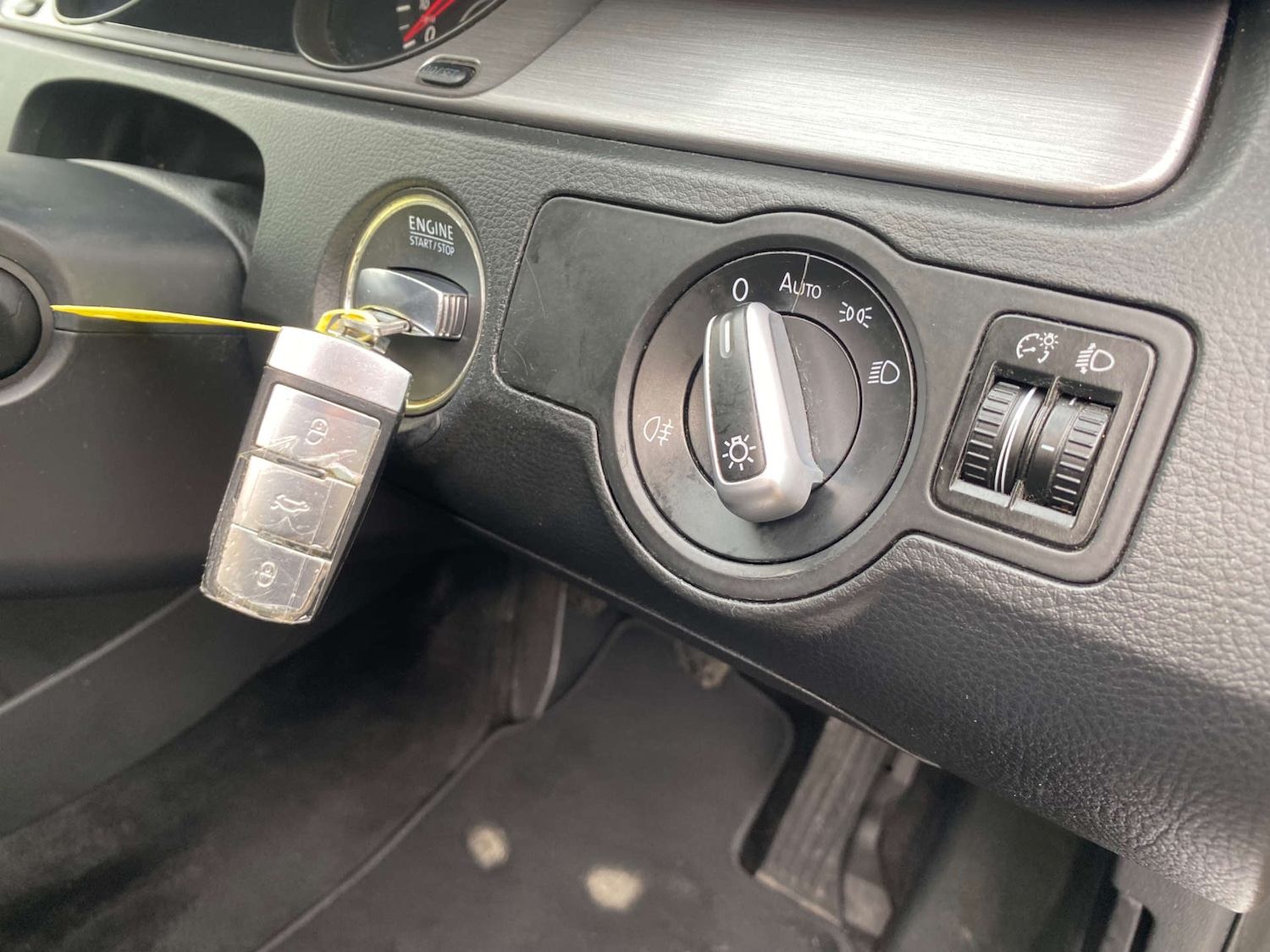 Used Volkswagen Passat 2012 for sale - 76491016: Photo 30