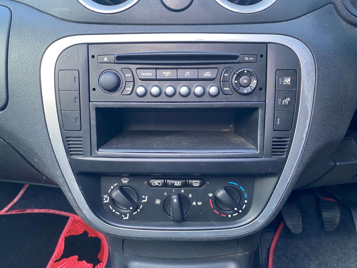 Used Citroen C3 Pluriel 2008 for sale - 76343743: Photo 21