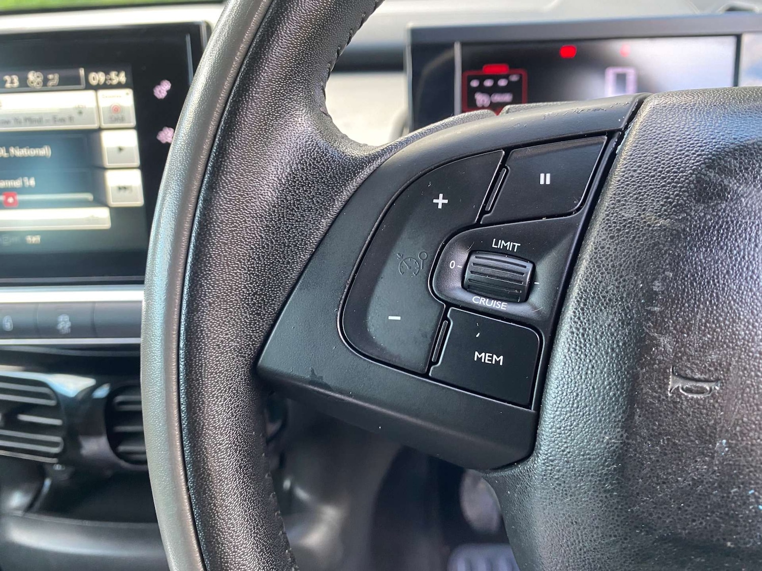 Used Citroen C4 Cactus 2015 for sale - 78078289: Photo 26