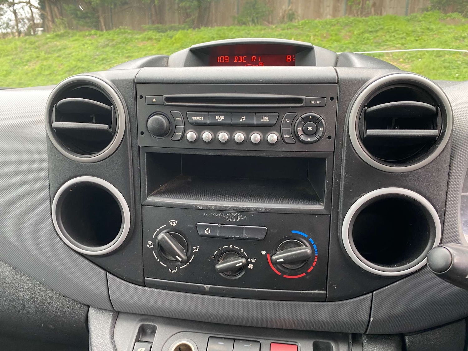 Used Peugeot Partner 2014 for sale - 78000725: Photo 22