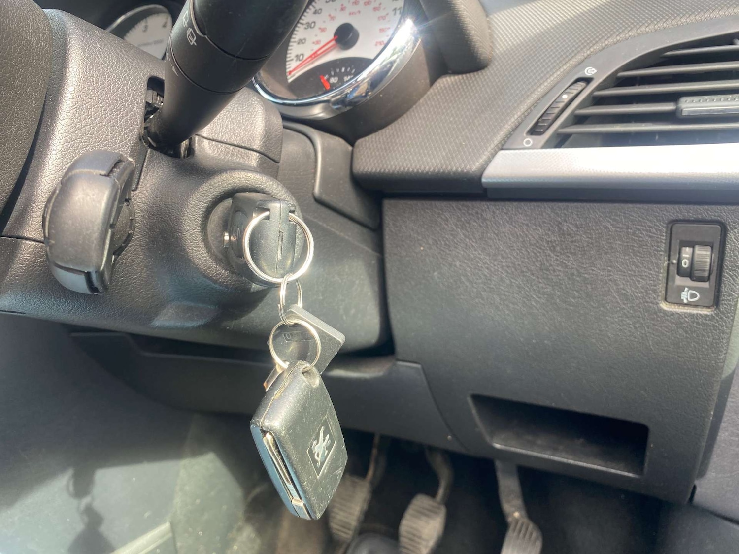 Used Peugeot 207 2008 for sale - 78027744: Photo 26