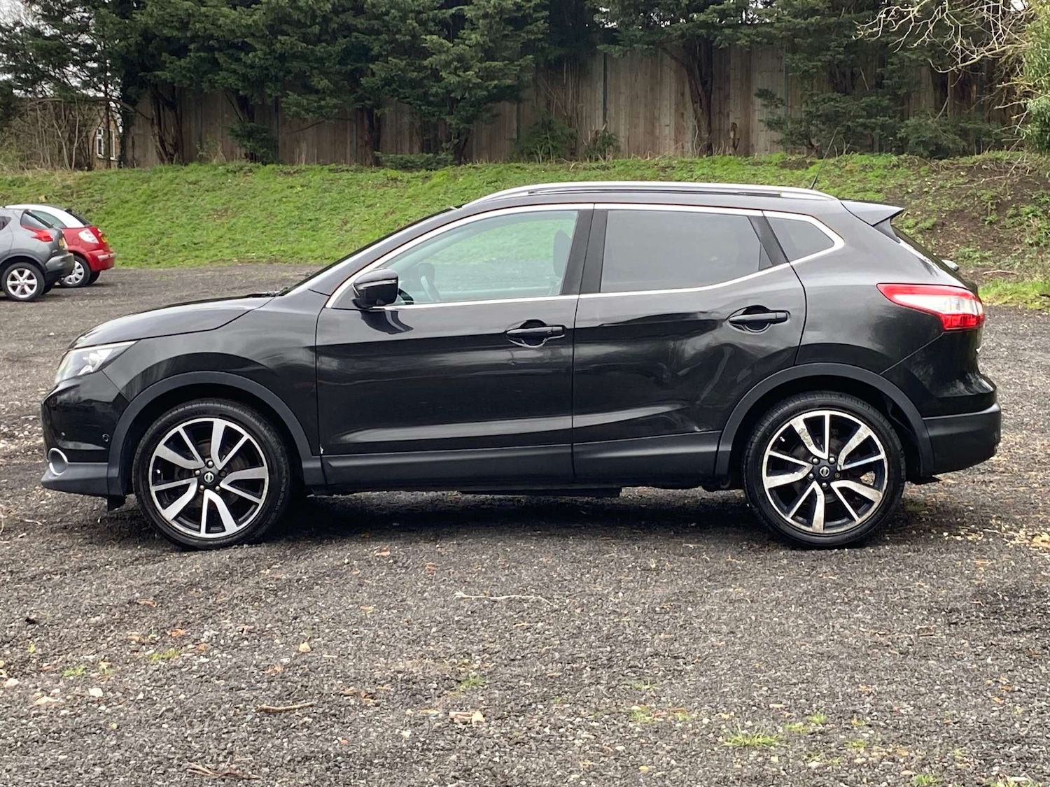 Used Nissan Qashqai 2014 for sale - 77780948: Photo 4