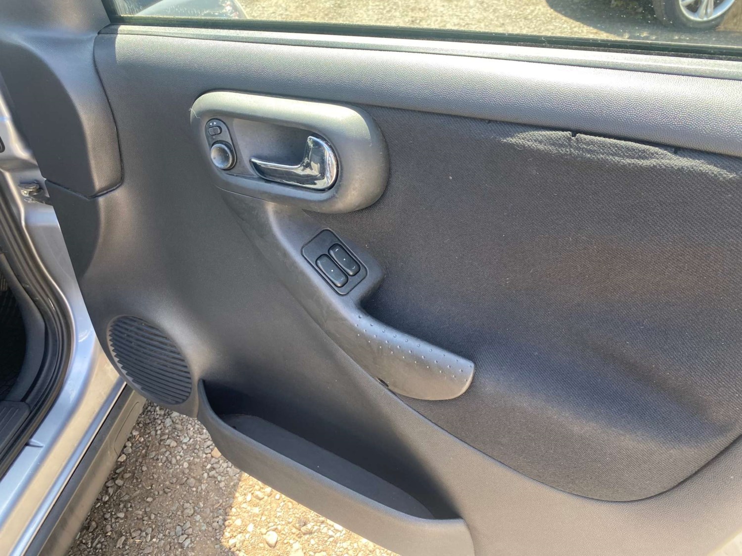 Vauxhall Corsa 2005 - 1.2 Design Twinport 5dr - Image 18
