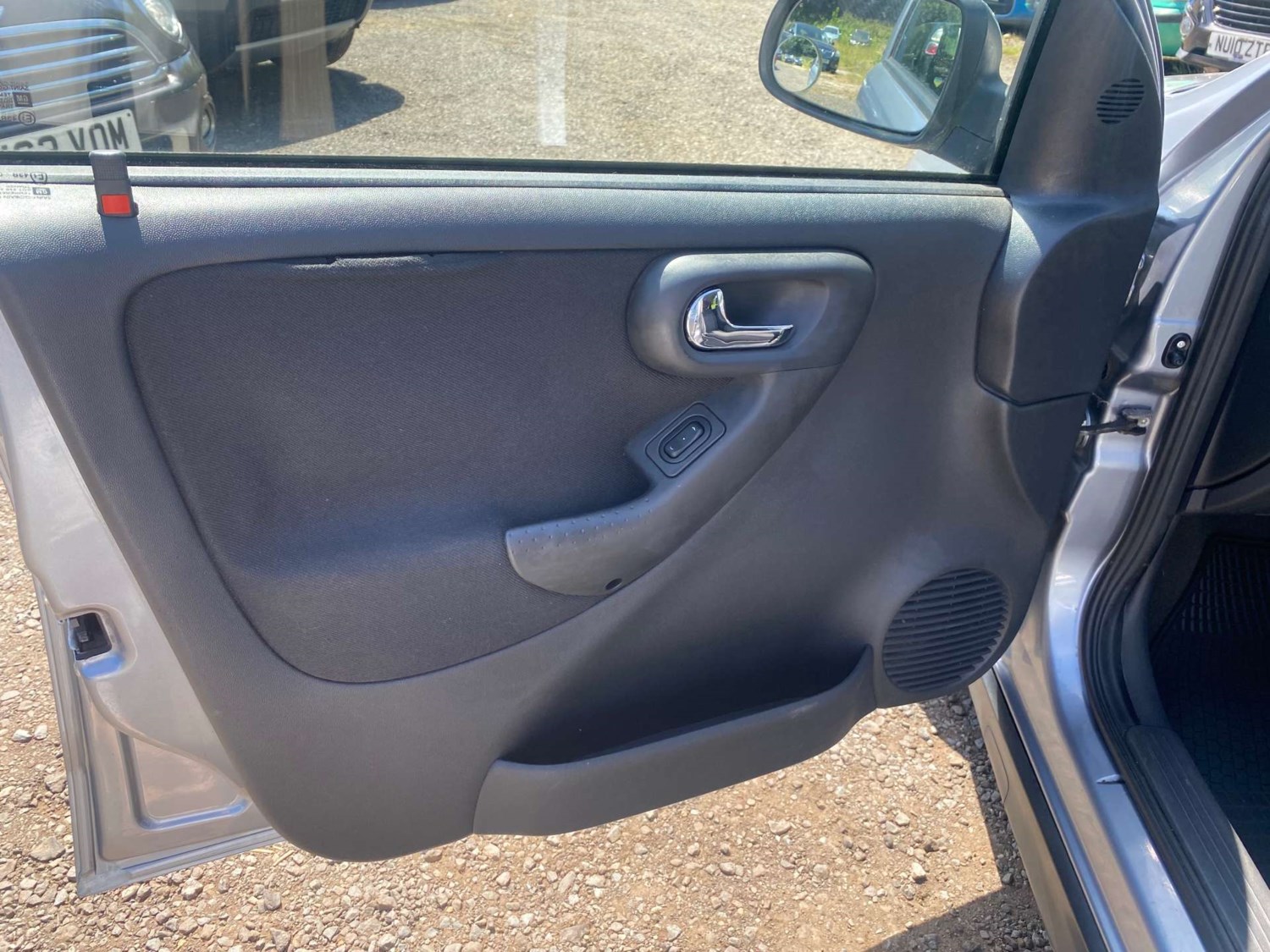 Vauxhall Corsa 2005 - 1.2 Design Twinport 5dr - Image 19