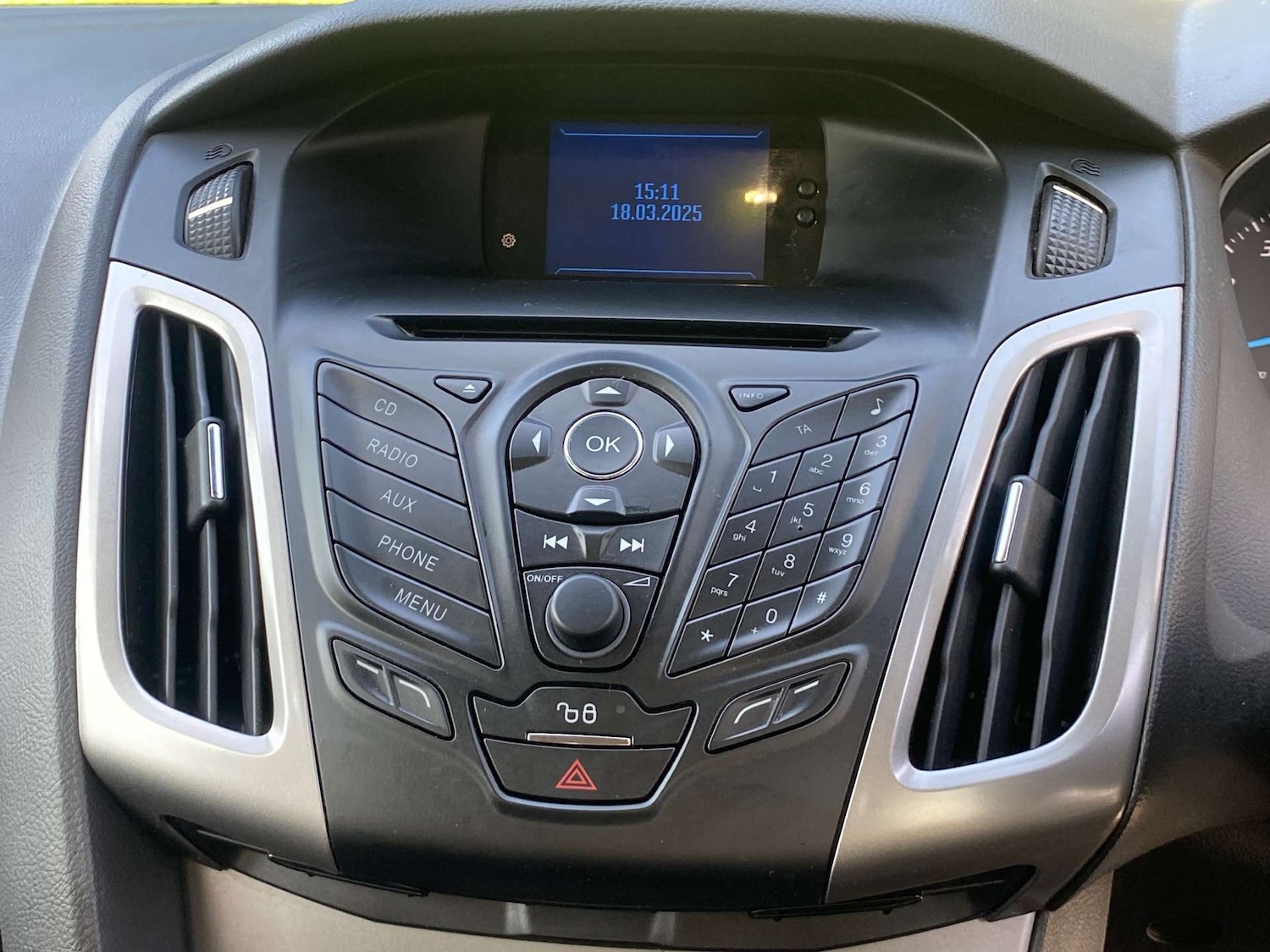 Used Ford Focus 2011 for sale - 77937320: Photo 19