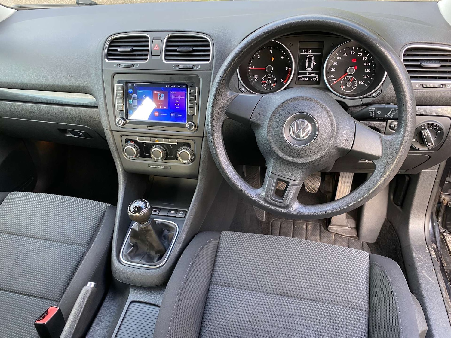 Used Volkswagen Golf 2010 for sale - 78016432: Photo 12