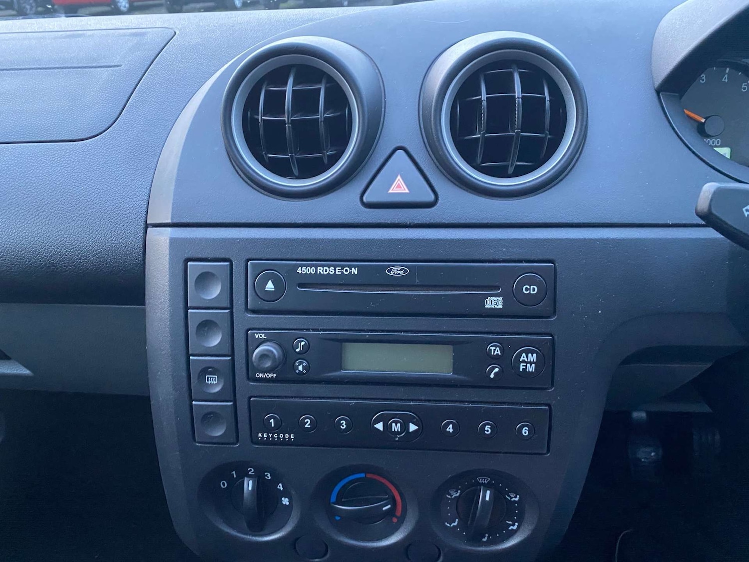 Used Ford Fiesta 2003 for sale - 76654044: Photo 21