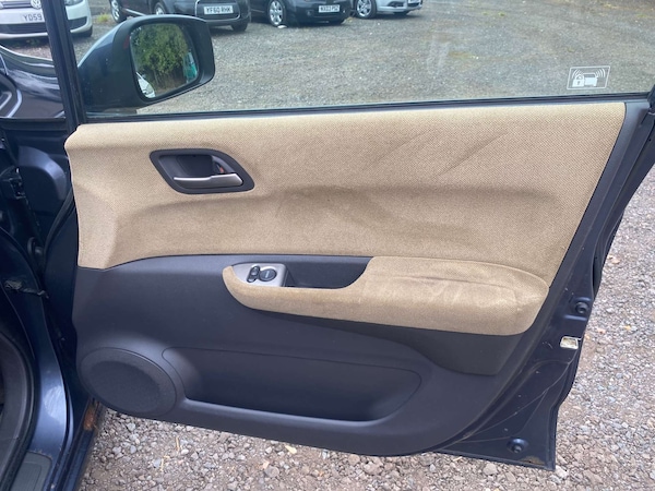 Used Honda FR-V 2008 for sale - 75716843: Photo 36