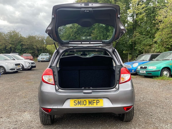 Used Renault Clio 2010 for sale - 75716850: Photo 9