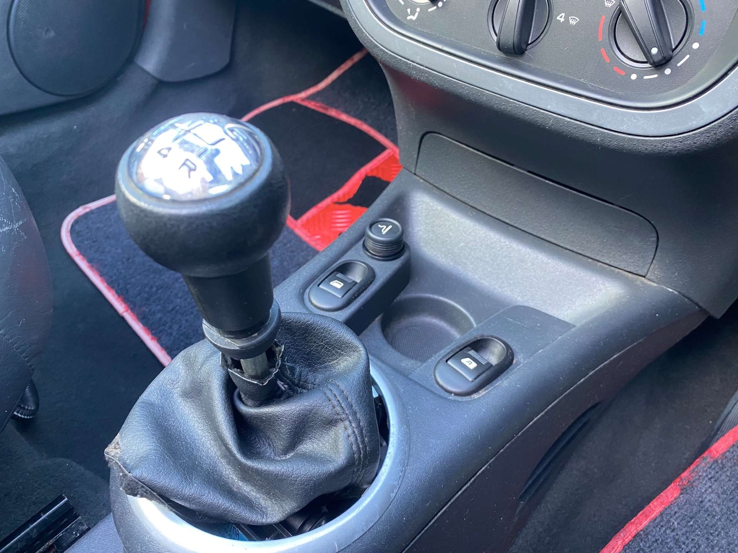 Used Citroen C3 Pluriel 2008 for sale - 77937271: Photo 22