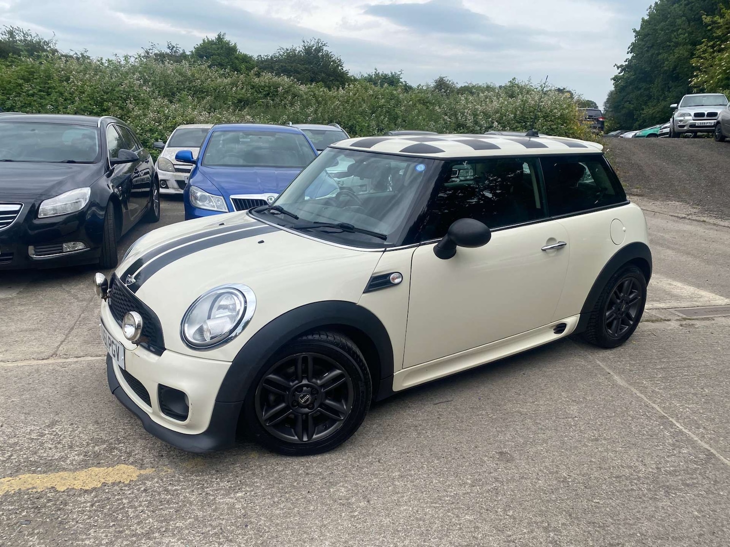 Used MINI Hatch 2011 for sale - 76367039: Photo 1