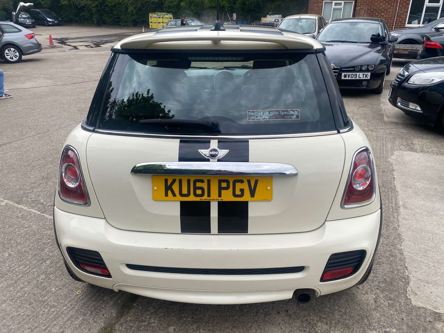 Used MINI Hatch 2011 for sale - 76367039: Photo 5