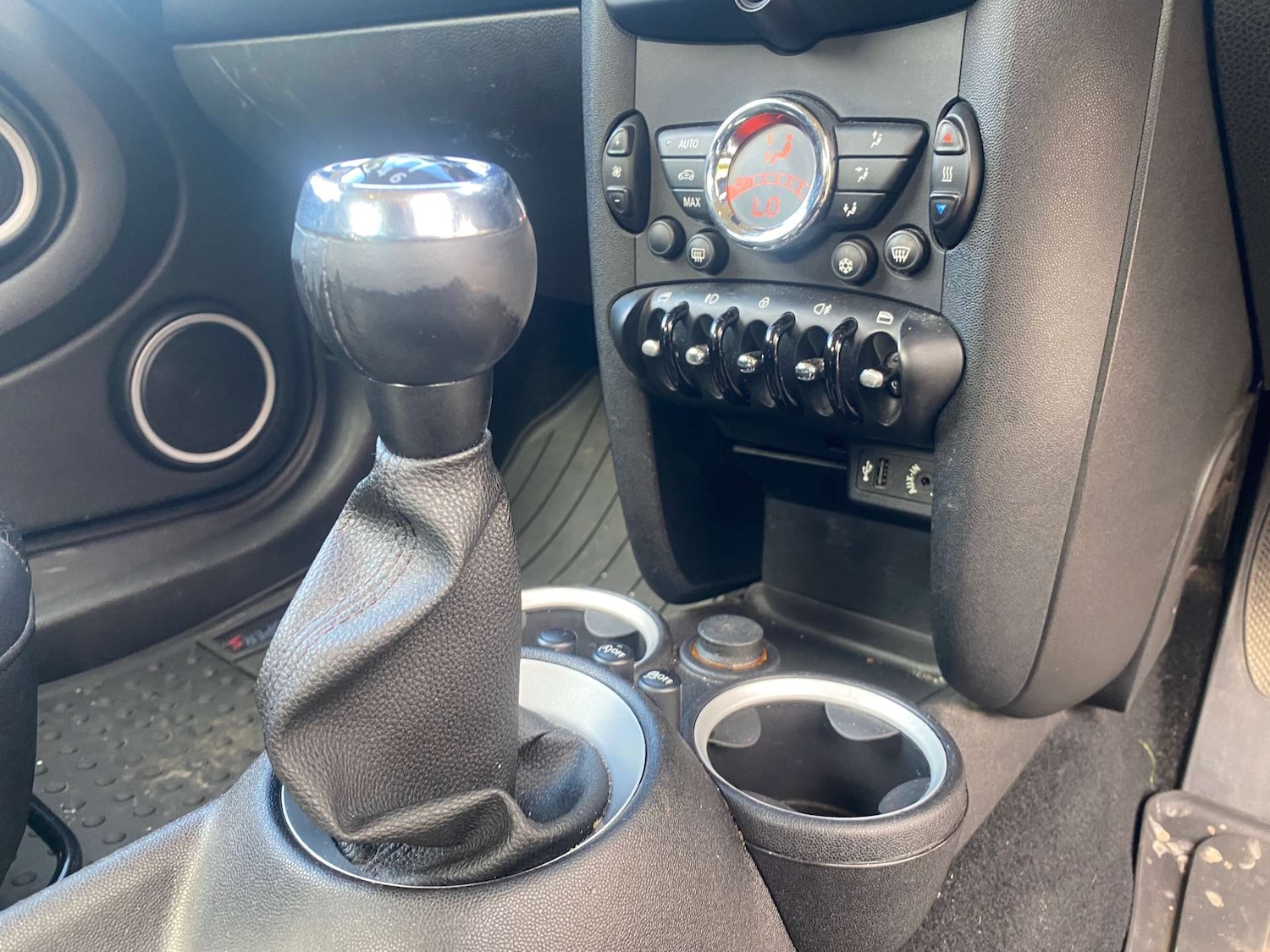 Used MINI Hatch 2011 for sale - 78068078: Photo 21