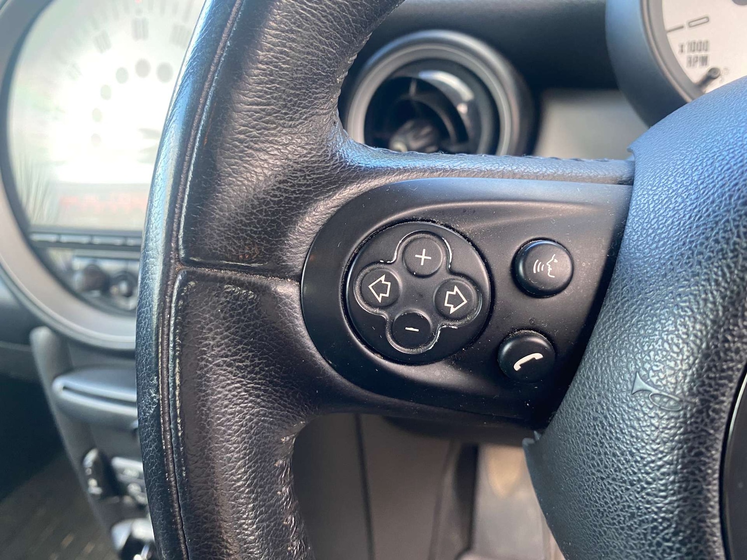 Used MINI Hatch 2011 for sale - 78068078: Photo 25