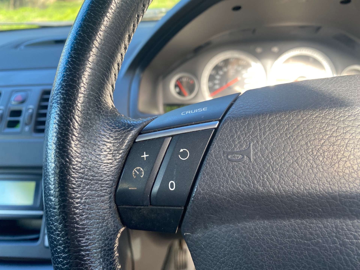 Used Volvo XC90 2010 for sale - 78056686: Photo 19