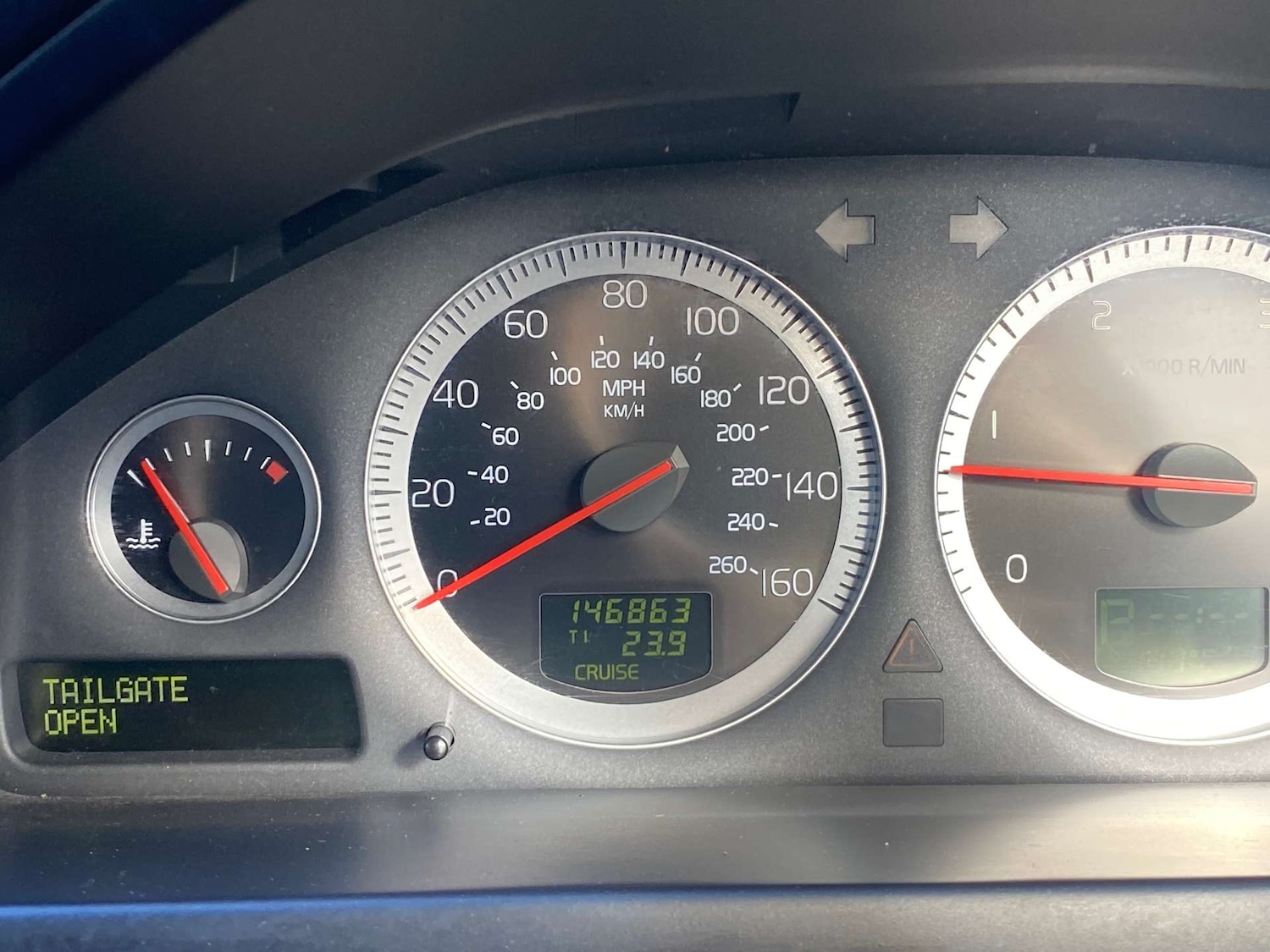 Used Volvo XC90 2010 for sale - 78056686: Photo 25