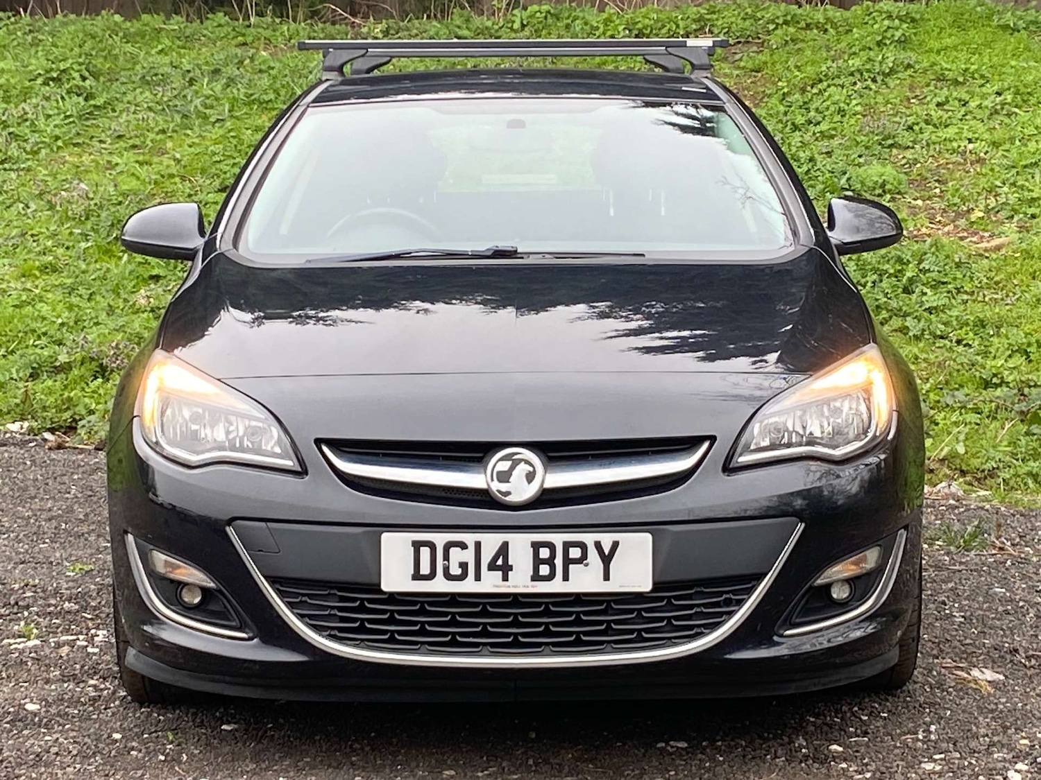 Used Vauxhall Astra 2014 for sale - 77967909: Photo 2