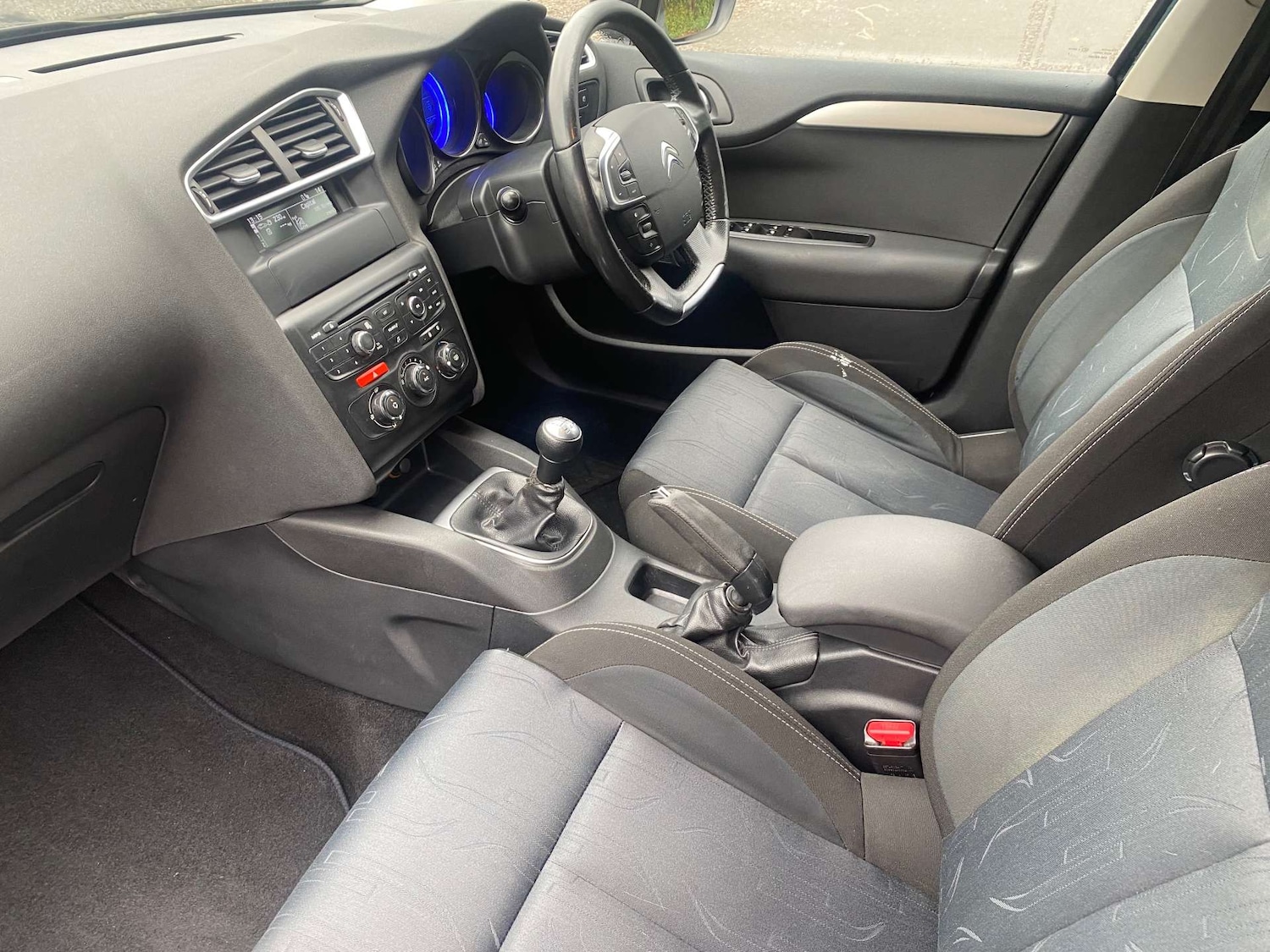 Used Citroen C4 2011 for sale - 76311242: Photo 14