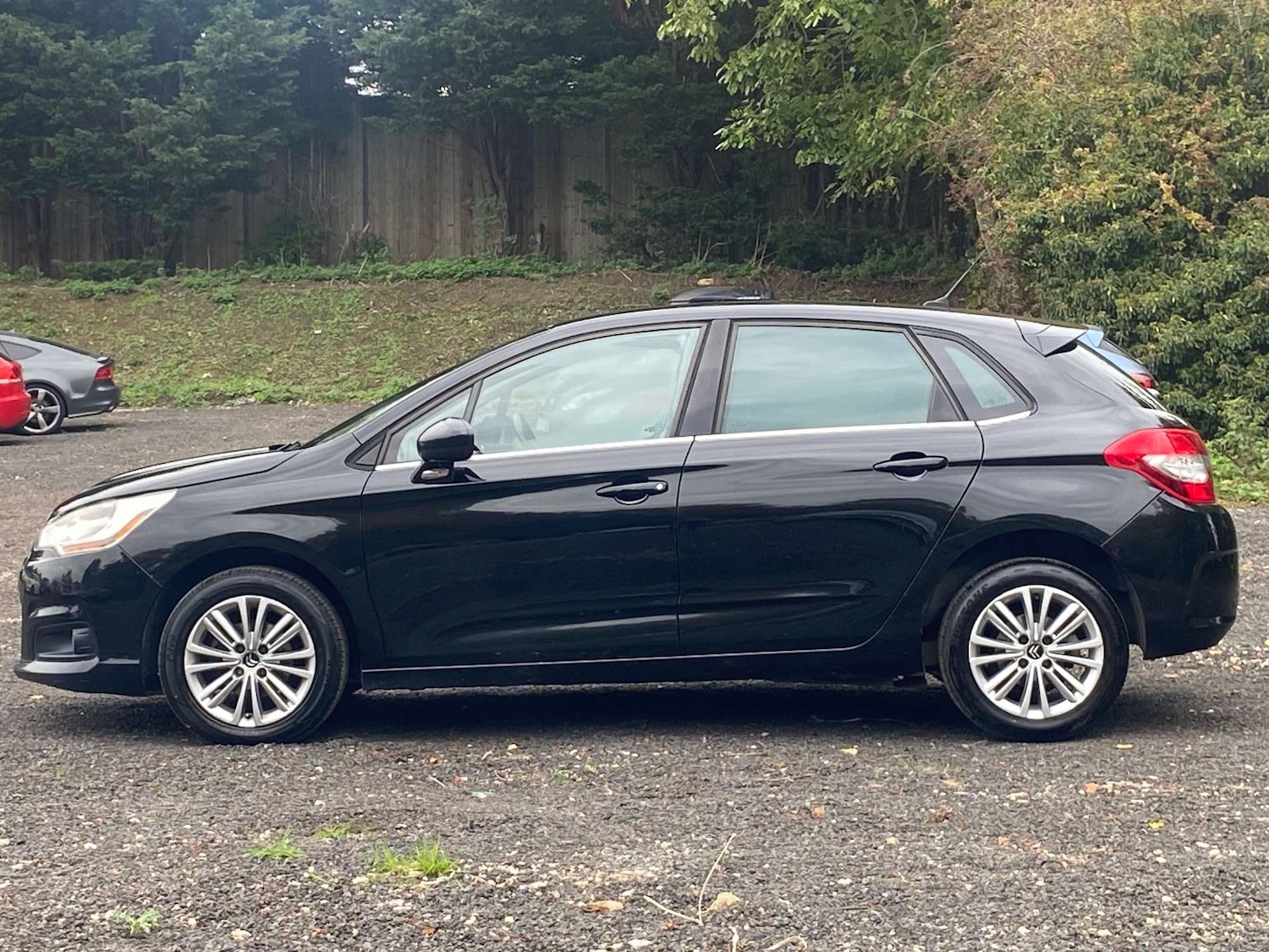 Used Citroen C4 2011 for sale - 76311242: Photo 4