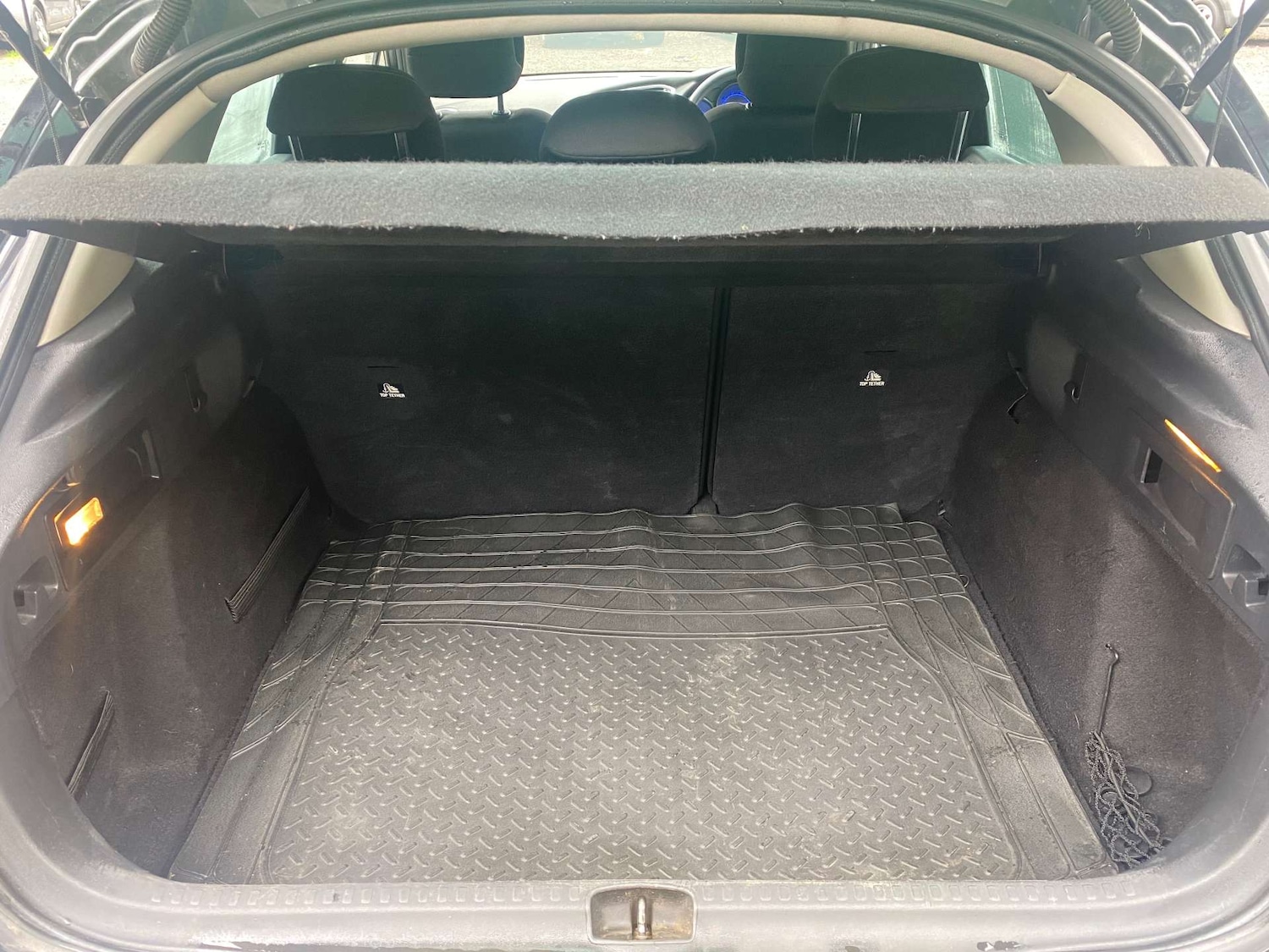 Used Citroen C4 2011 for sale - 76311242: Photo 8