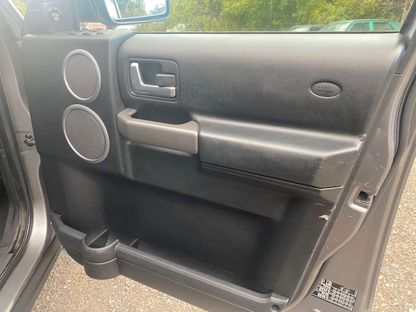 Used Land Rover Discovery 3 2007 for sale - 74202150: Photo 38