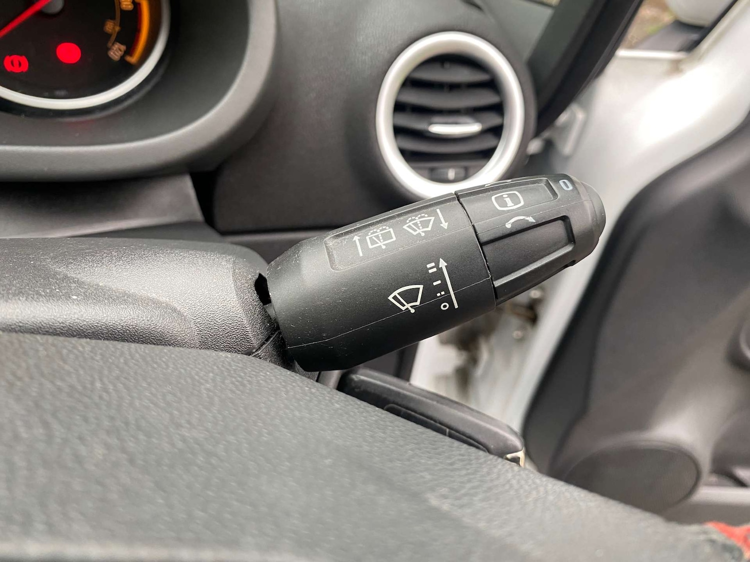 Used Vauxhall Corsa 2013 for sale - 77998580: Photo 20