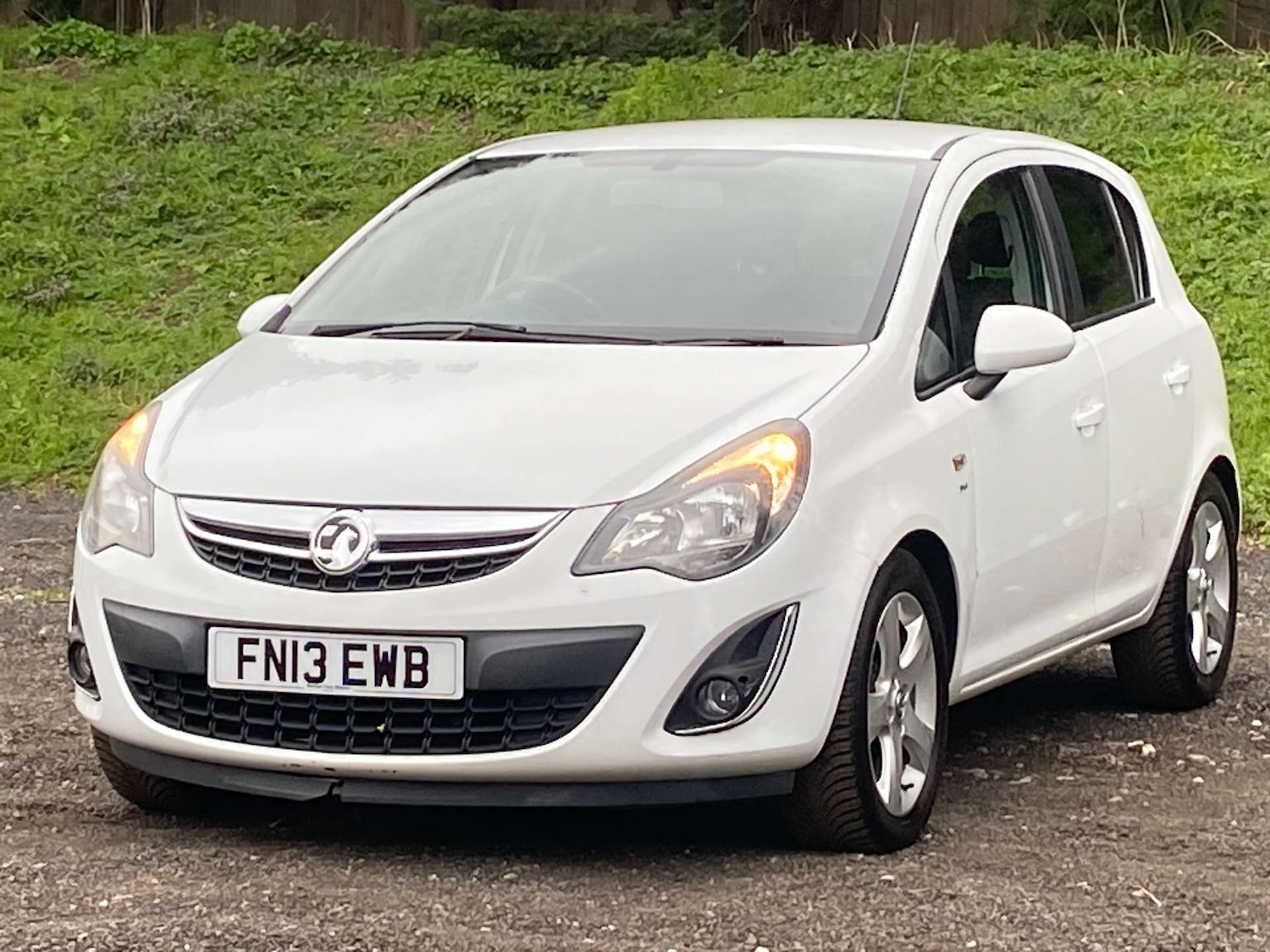 Used Vauxhall Corsa 2013 for sale - 77998580: Photo 3