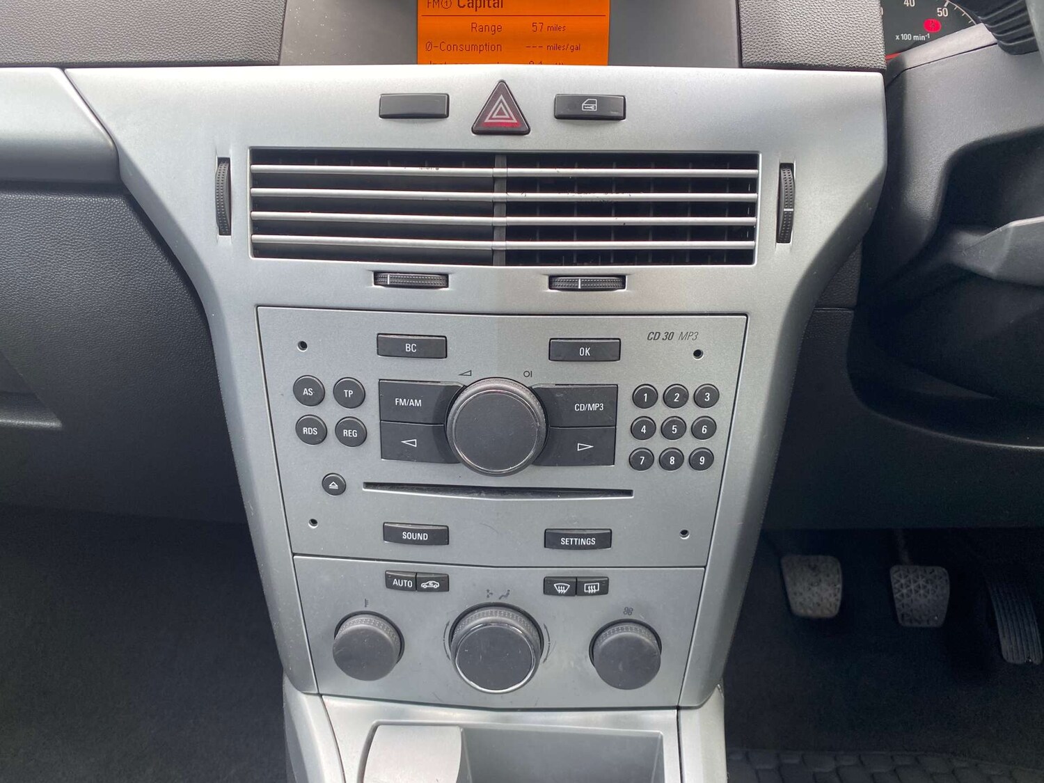 Used Vauxhall Astra 2009 for sale - 77877301: Photo 22