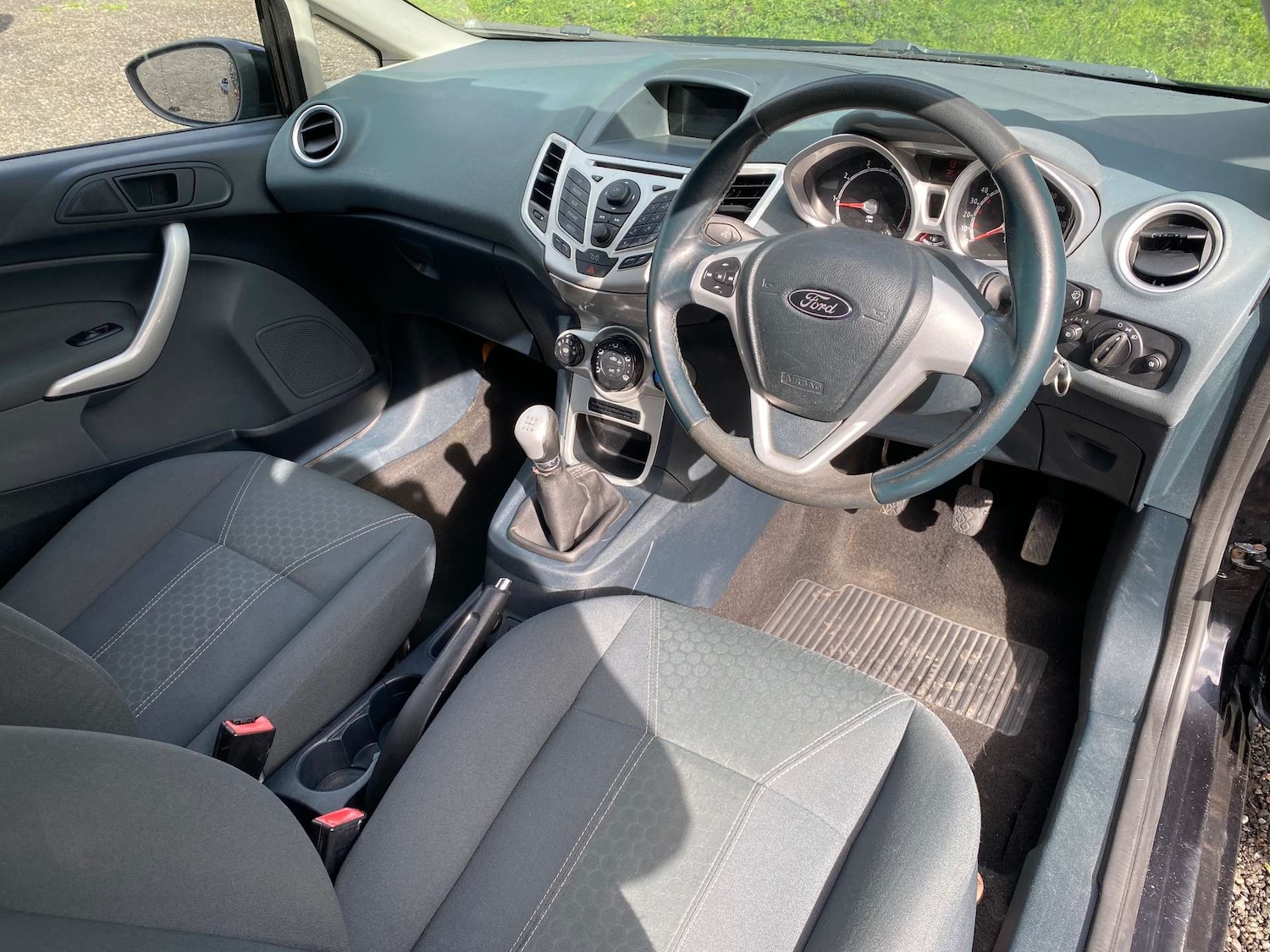 Used Ford Fiesta 2011 for sale - 77877314: Photo 15