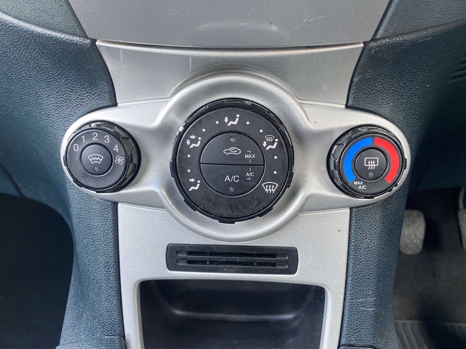 Used Ford Fiesta 2011 for sale - 77877314: Photo 20