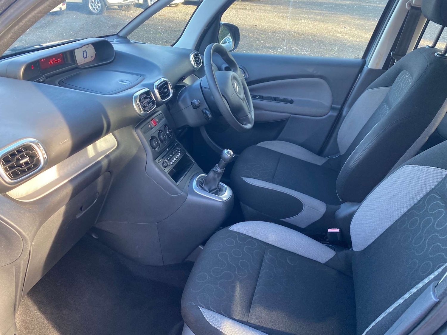 Used Citroen C3 Picasso 2009 for sale - 76637981: Photo 15