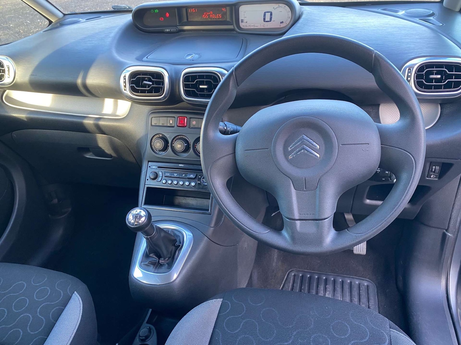 Used Citroen C3 Picasso 2009 for sale - 76637981: Photo 17