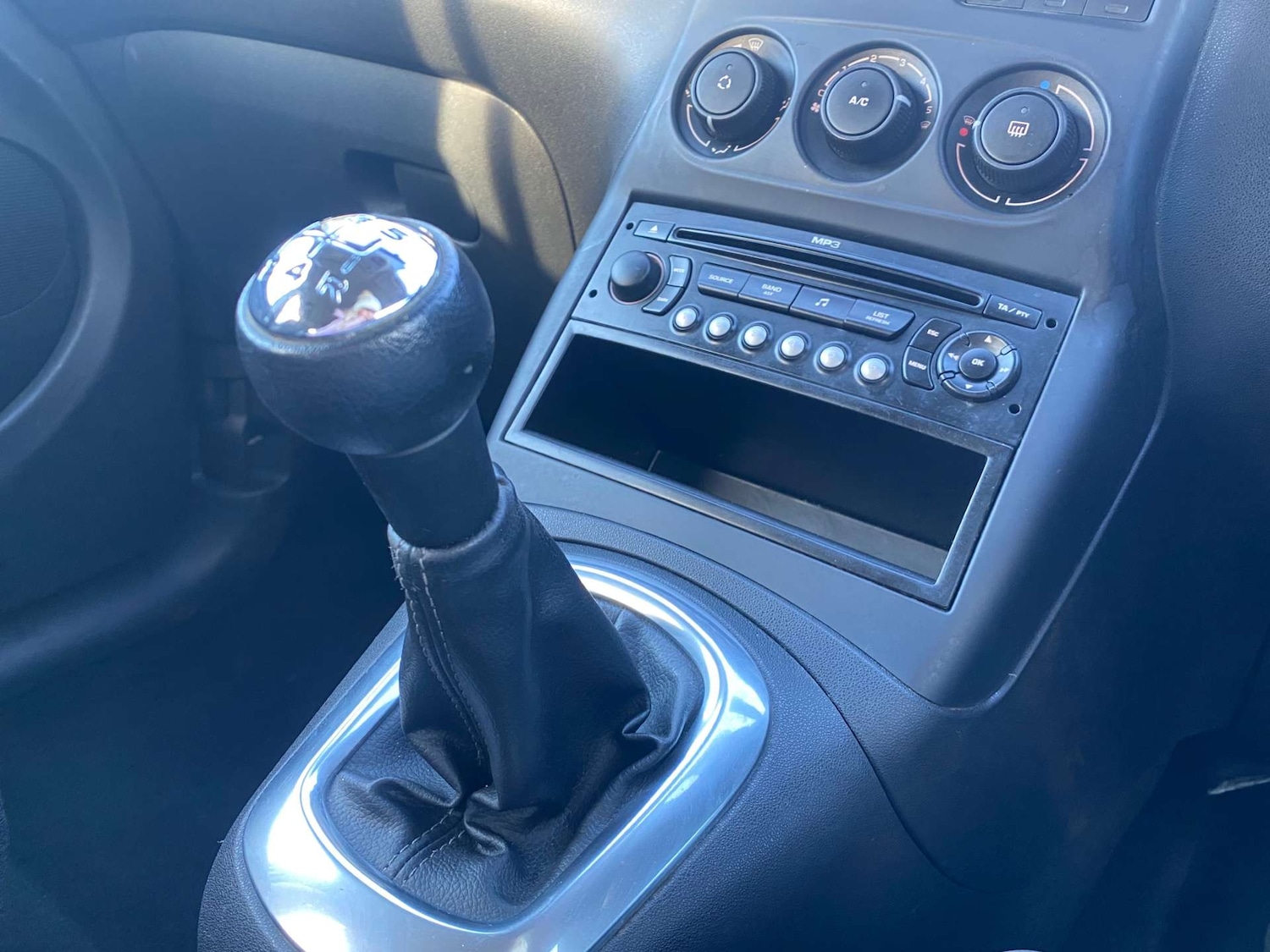 Used Citroen C3 Picasso 2009 for sale - 76637981: Photo 19