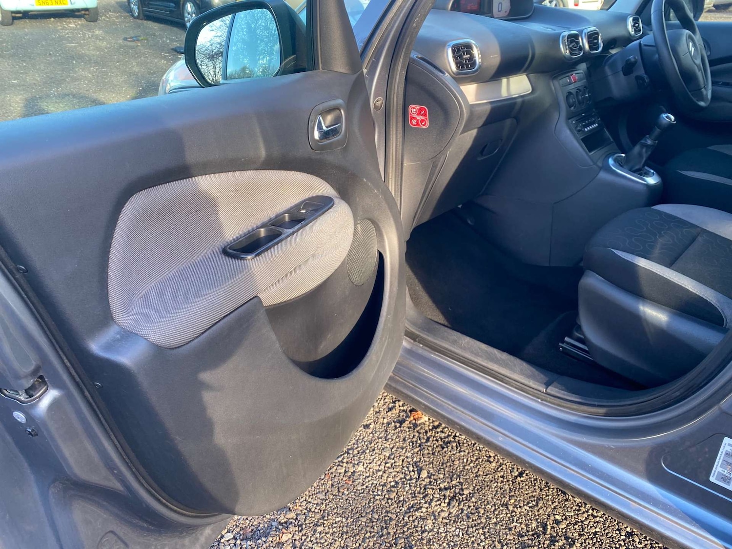 Used Citroen C3 Picasso 2009 for sale - 76637981: Photo 28