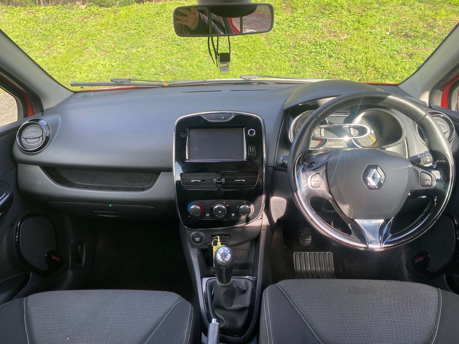 Used Renault Clio 2013 for sale - 77880369: Photo 12