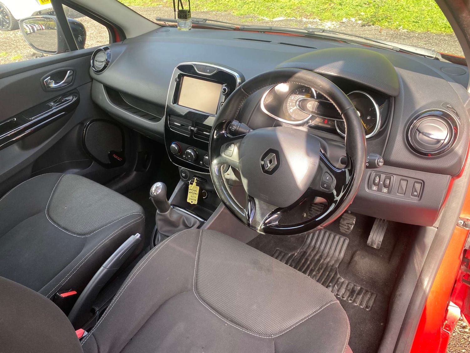 Used Renault Clio 2013 for sale - 77880369: Photo 13