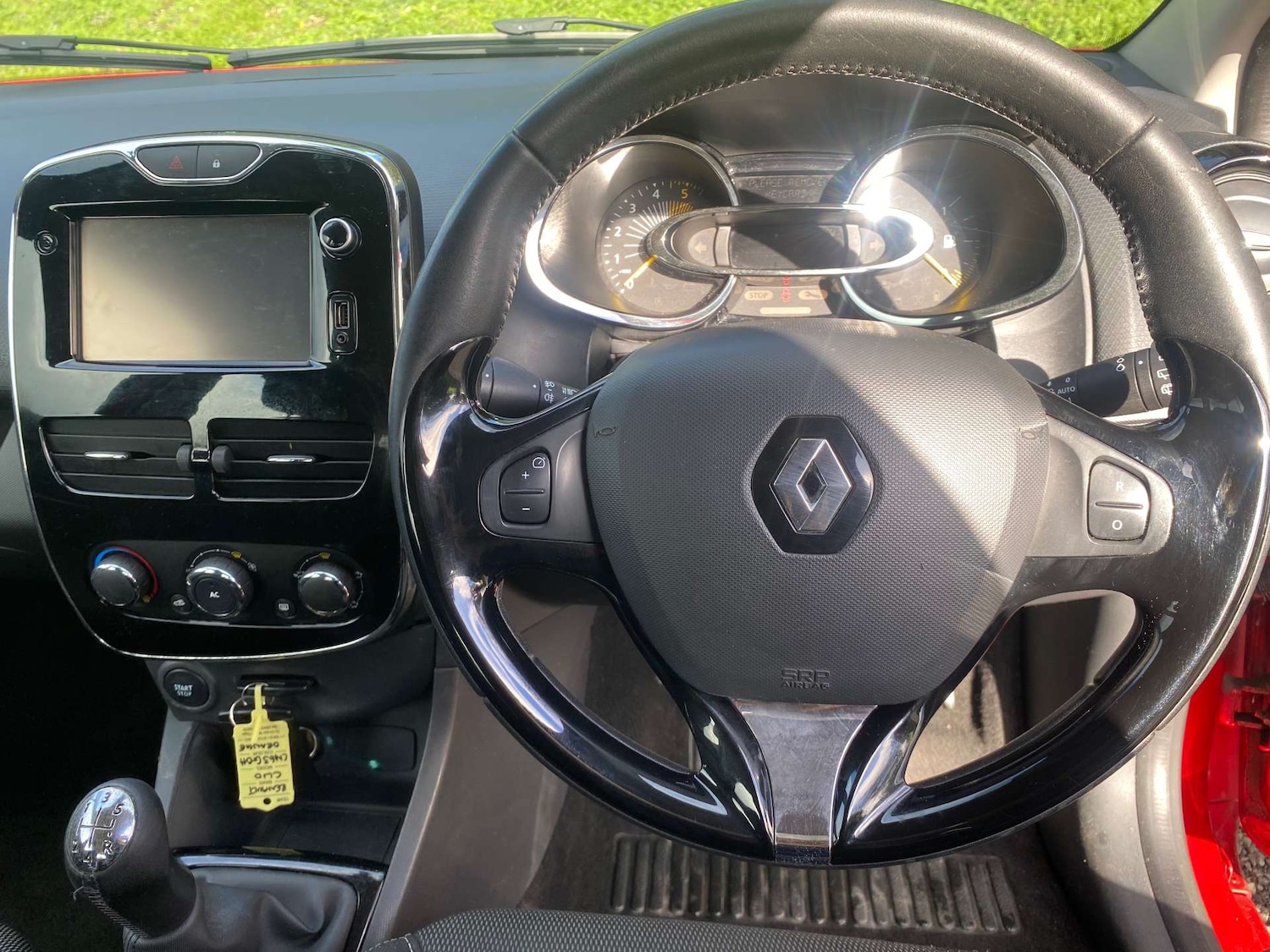 Used Renault Clio 2013 for sale - 77880369: Photo 15