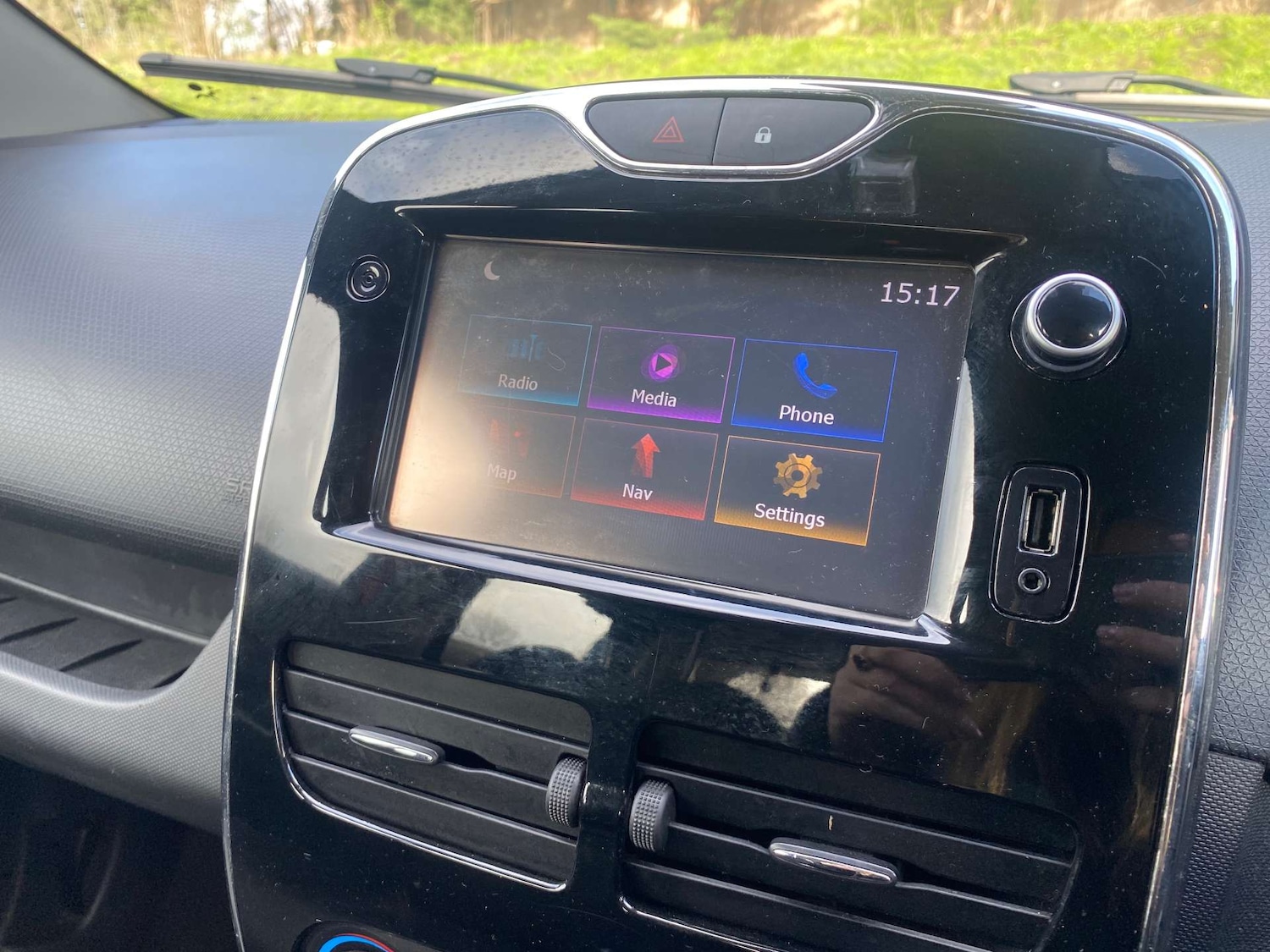 Used Renault Clio 2013 for sale - 77880369: Photo 20