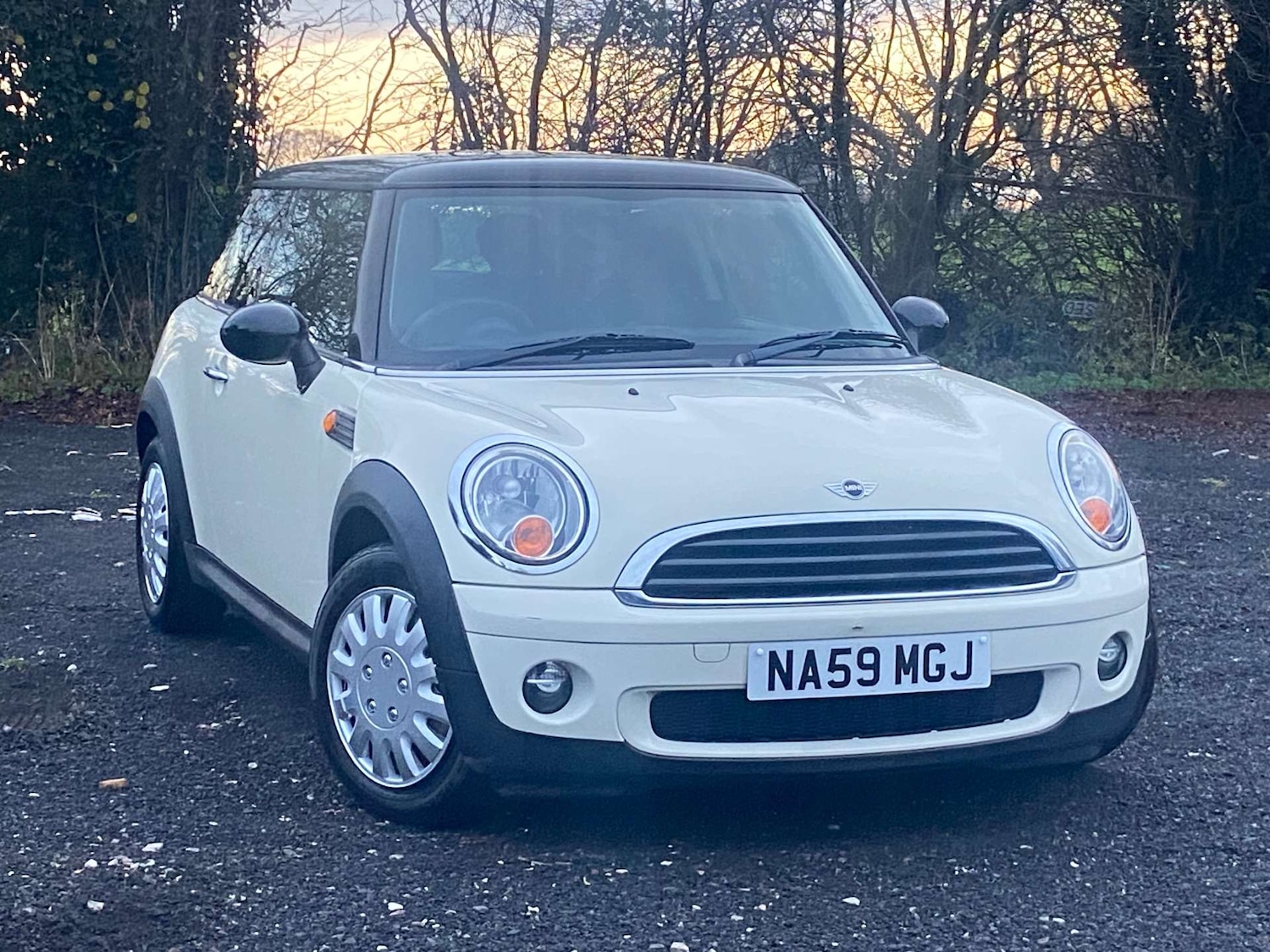 Used MINI Hatch 2009 for sale - 76830112: Photo 1