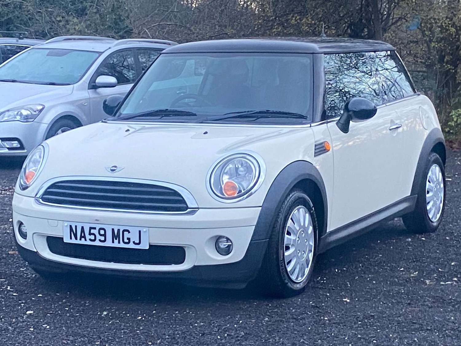 Used MINI Hatch 2009 for sale - 76830112: Photo 3