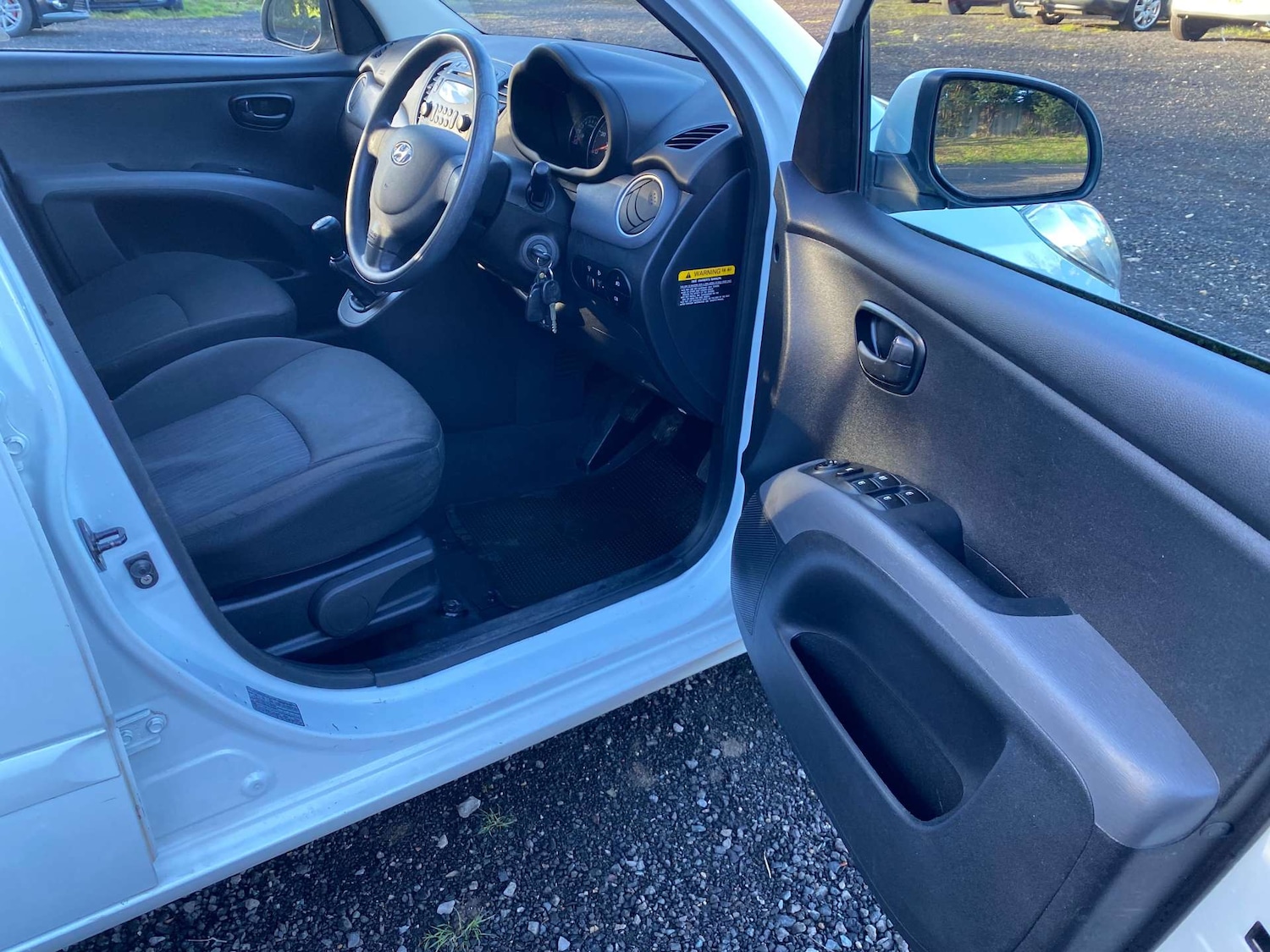 Used Hyundai i10 2012 for sale - 77127347: Photo 26